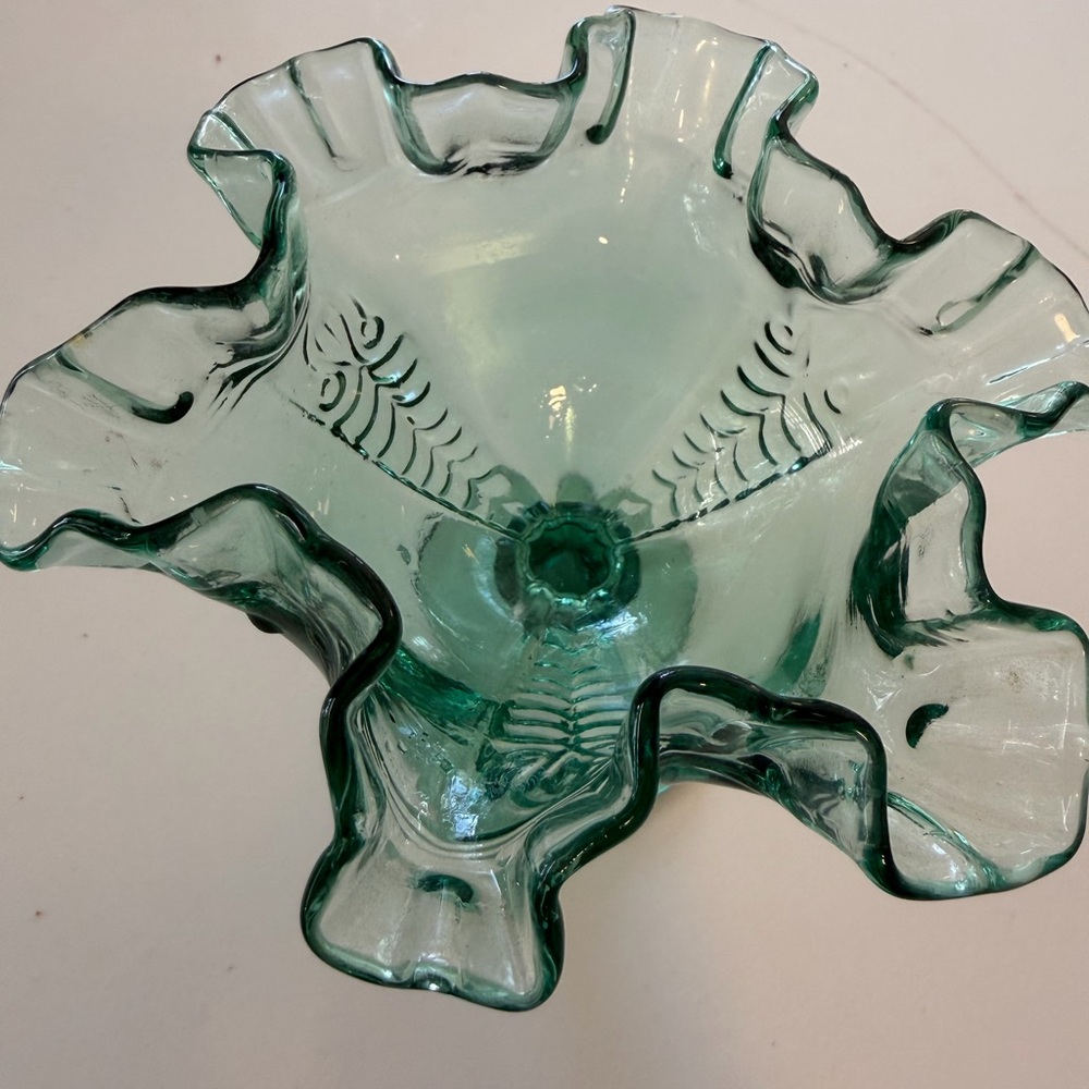 Vintage Fenton Green Glass Decorative Collectible Vase Candy Dish - Picture 2 of 12
